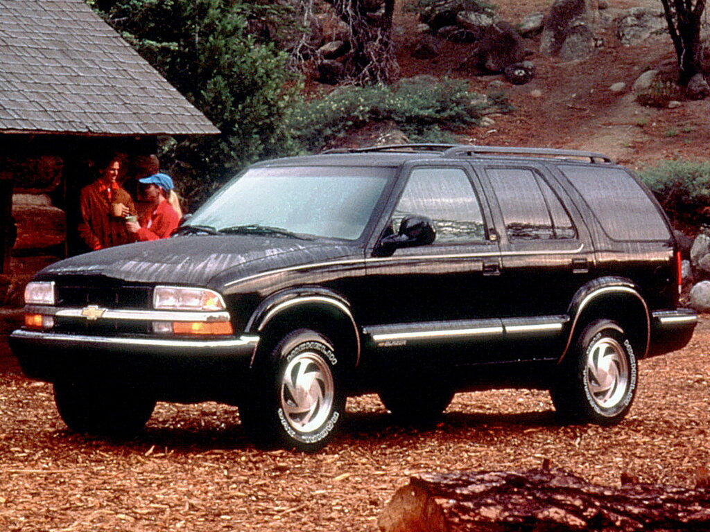 Chevrolet Blazer S-10 2 поколение, рестайлинг, джип/suv 5 дв. (07.1997 - 06.2000)